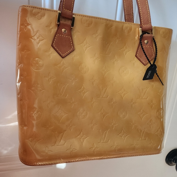 💥AUTHENTIC💥 Louis Vuitton Houston Vernis Monogram Tote - Picture 11 of 14